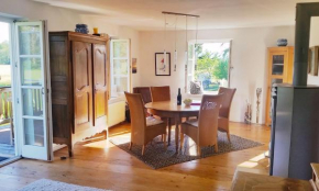 5 Sterne FeWo mit Garten und Bergblick in Chiemsee-Nähe